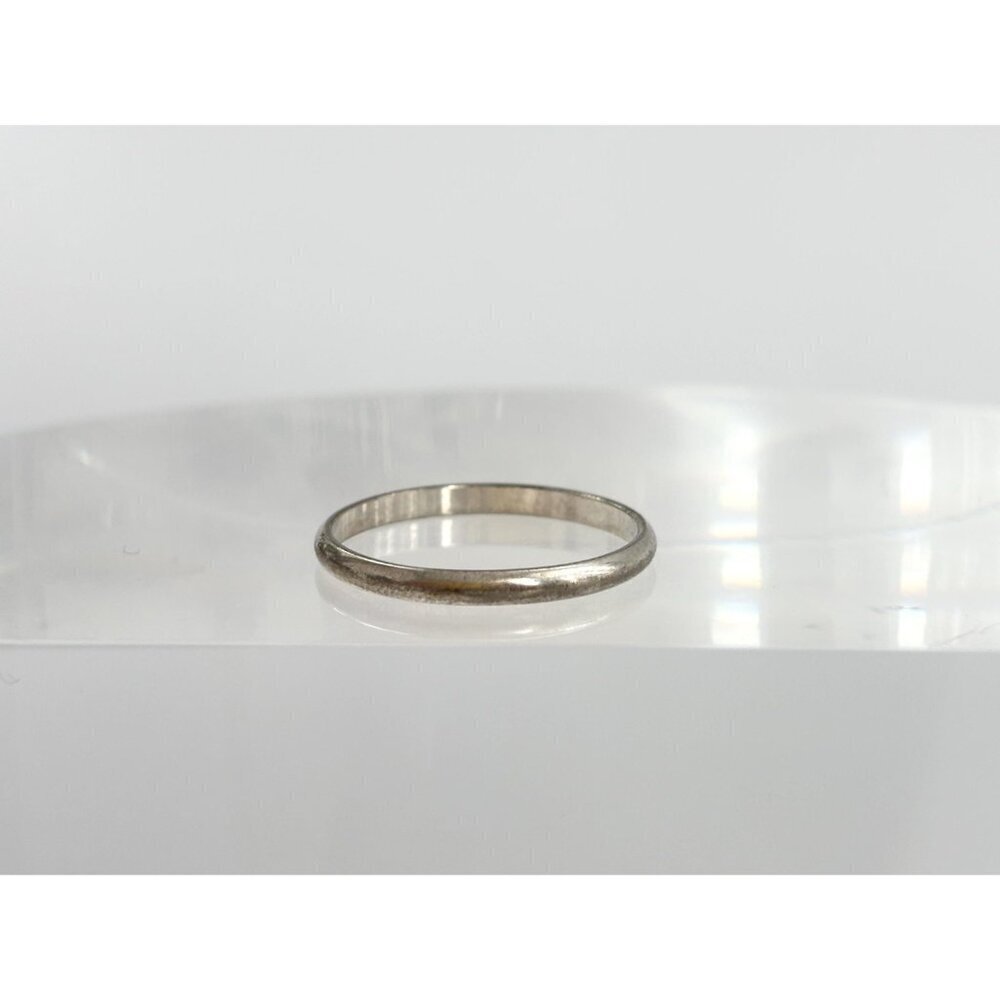 Minimalist Style Wedding Band B925 Sterling Silver Vintage Ring - sz 8 - Picture 6 of 10